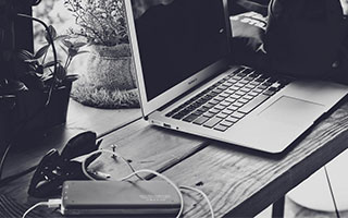 开云入口-穿越火线 Snake惊艳首秀 力克强敌晋级，cf可真是太厉害了